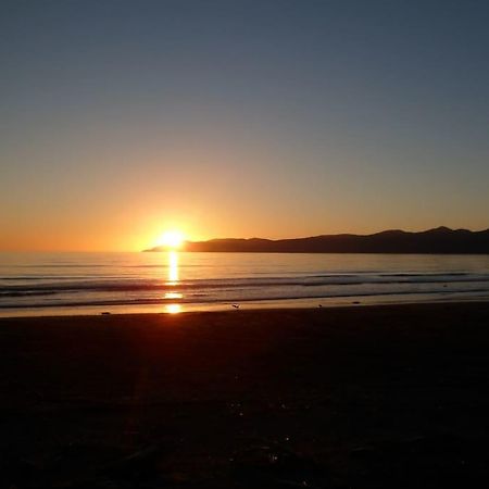 Dream Escape For 2 Acomodação com café da manhã Paraparaumu Exterior foto